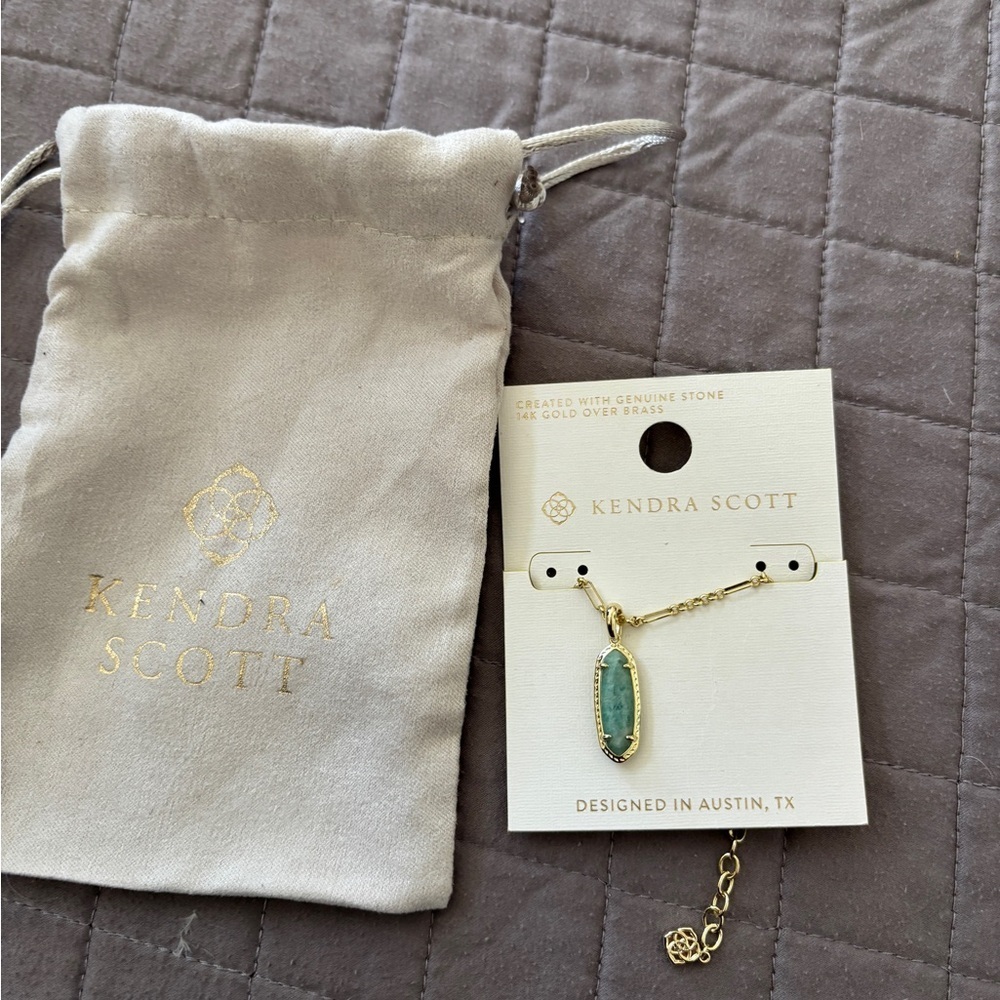 Kendra Scott Gold and Green amazonite Pendant Necklace new never worn sold out